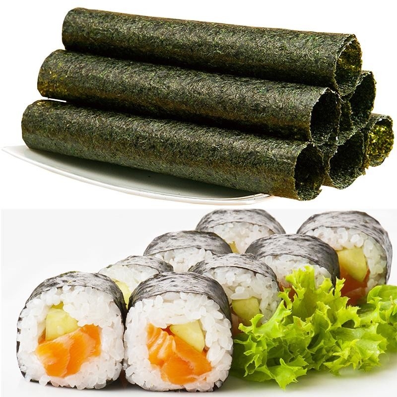 Japanische Art Yaki-Sushi kochende und eine Kleinigkeit essende Nori Dried Seaweed Perfect For