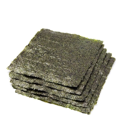 Dunkelgrünes, rechteckiges, geröstetes Alge Nori, verfügbar, Sushi