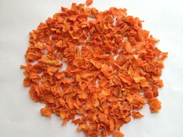 10×10×3mm Nahrungsmittelentwässerungsmittel-Chips/entwässerten Karotten-Flocken mit ISO-Zustimmung
