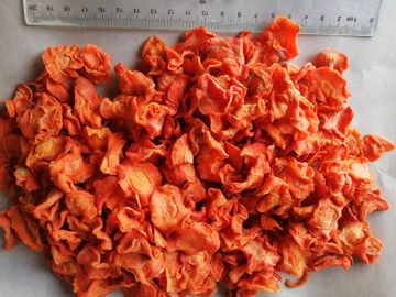 Feuchtigkeits-8% entwässerte Karotte Chips Cool Place Storage 10*10*3mm HALAL